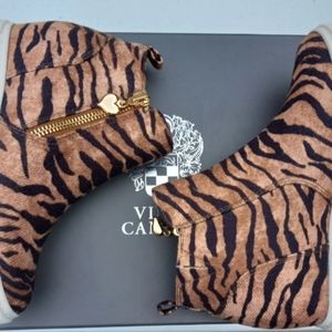 Girls Vince Camuto Tiger High Top Shoes
